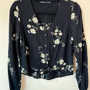 Abercrombie & Fitch Black Floral Women's Top